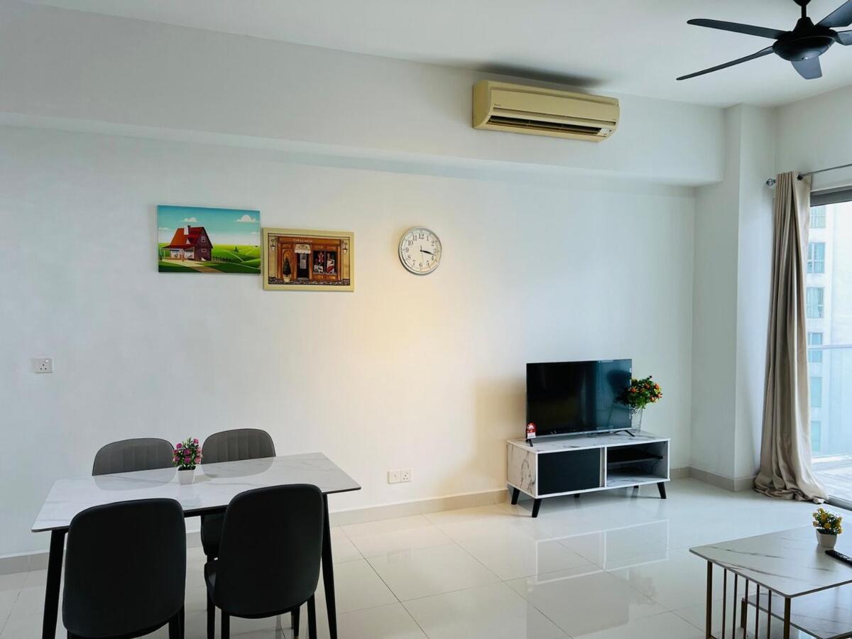 Regalia Upper View By Willow Homes Kuala Lumpur Habitación foto